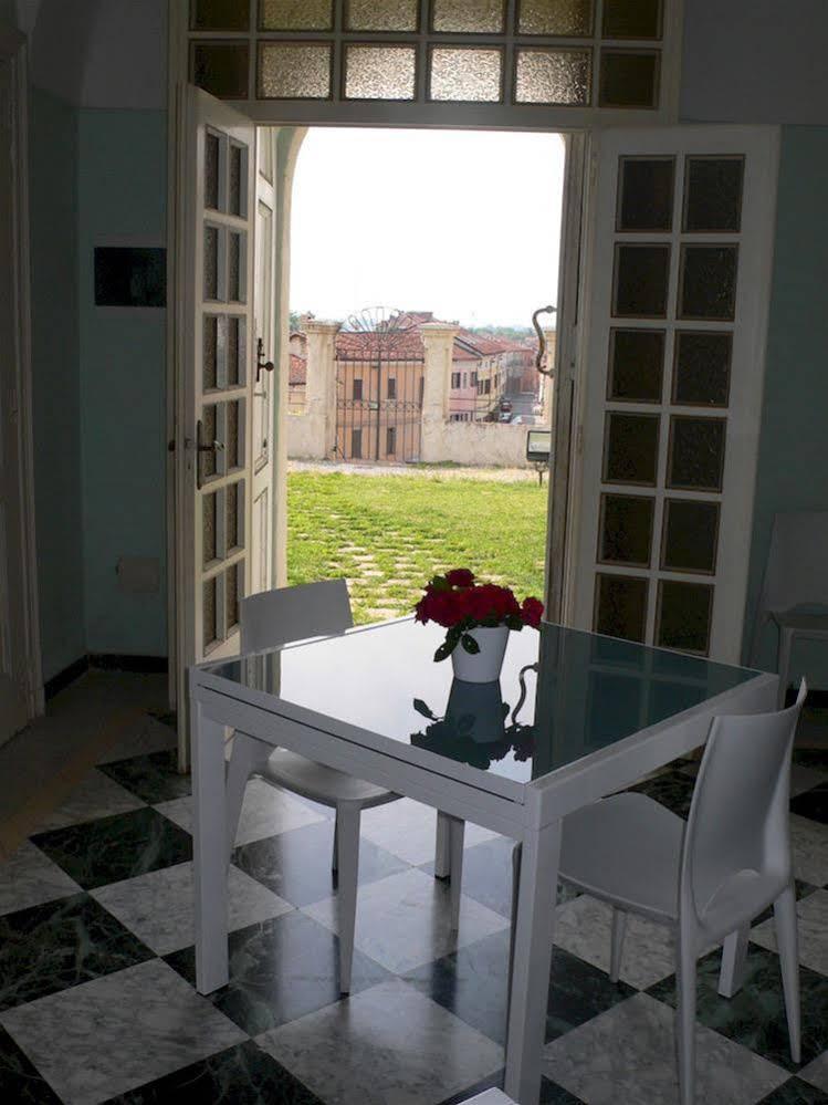Dimora Castello Dei Conti Bed and Breakfast Trinità Buitenkant foto