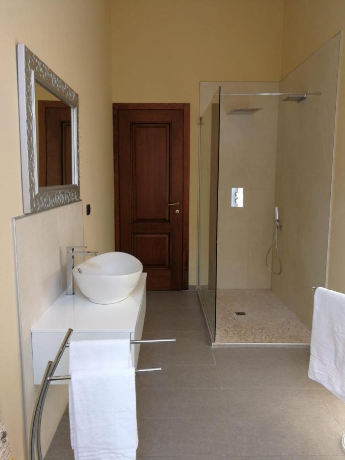 Dimora Castello Dei Conti Bed and Breakfast Trinità Buitenkant foto